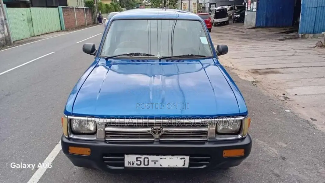 Toyota LN40 1982 Pickup (Used)