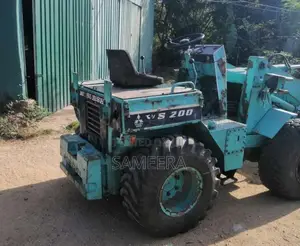 Mitsubishi Loader 2018 Heavy-Duty (Used)