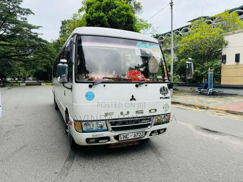 Mitsubishi Rosa 2013 Bus (Used)