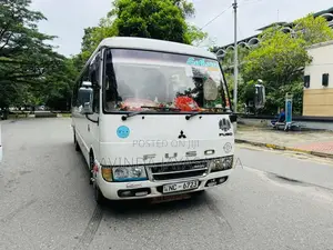 Mitsubishi Rosa 2013 Bus (Used)