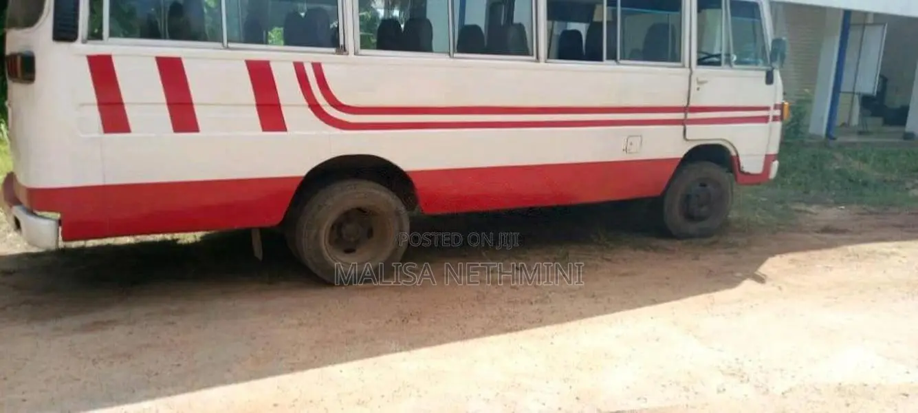 Mitsubishi Rosa 1981 Bus (Used)