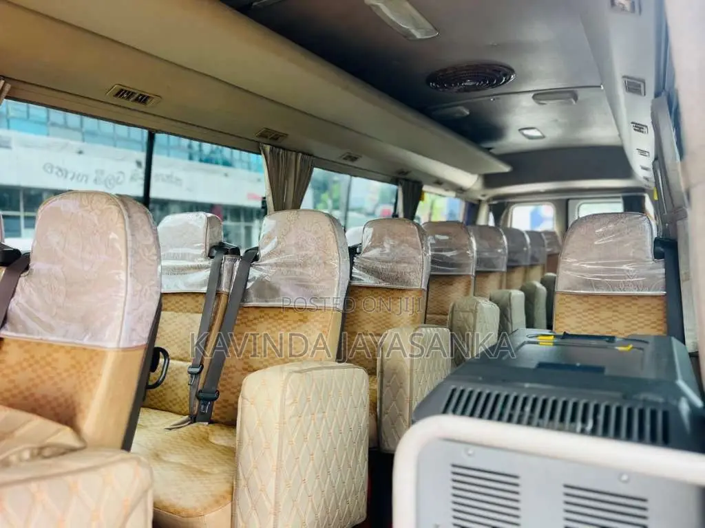 Mitsubishi Rosa 2013 Bus (Used)