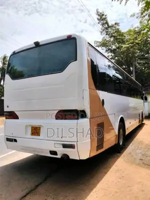 Mitsubishi Fuso 2012 Bus (Used)