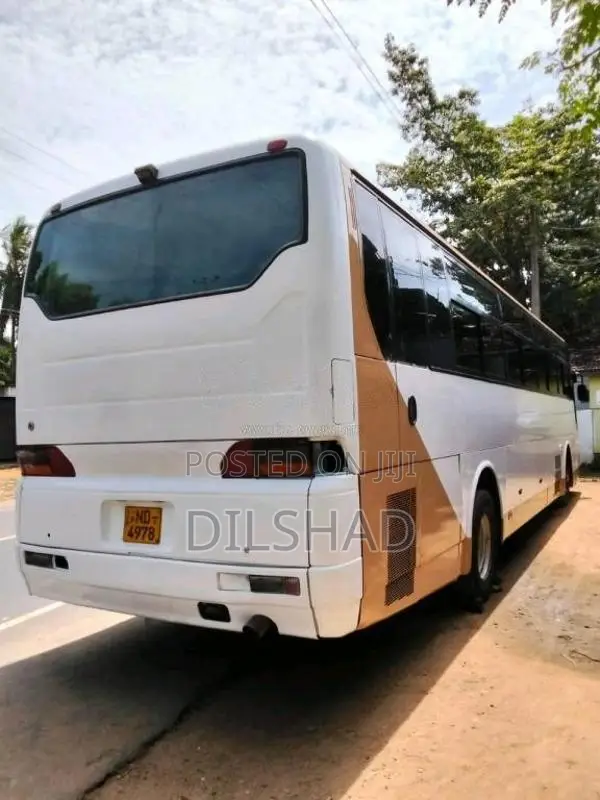Mitsubishi Fuso 2012 Bus (Used)