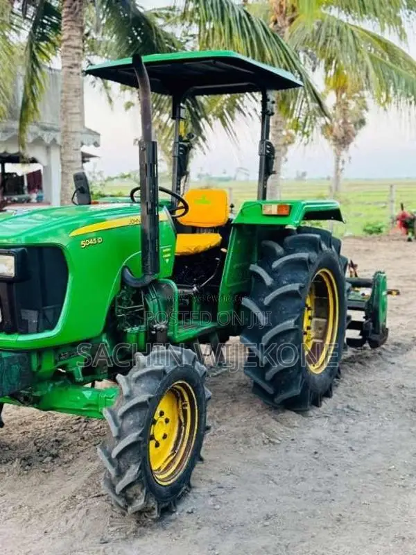 John-Deere 5045D 2020 Tractor (Used)