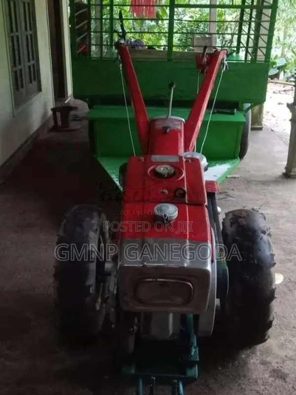 Kubota Tractor 1996 Tractor (Used)
