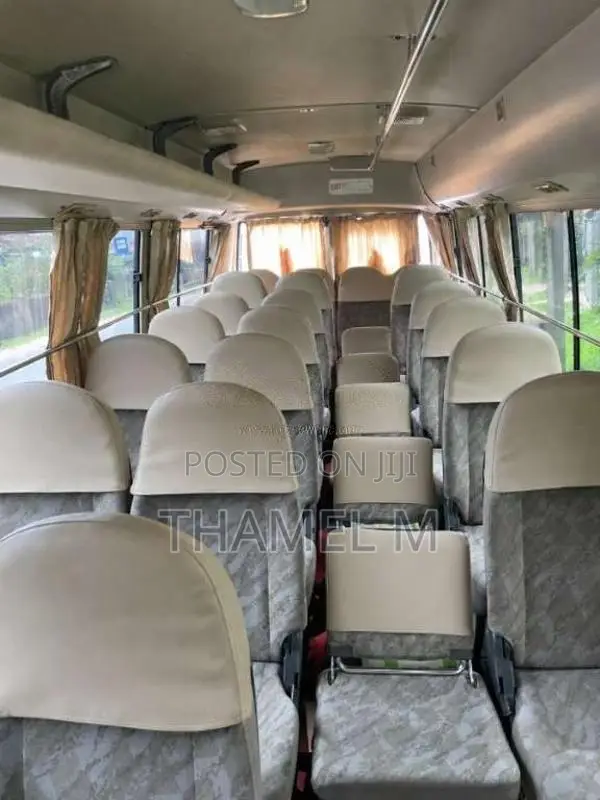 Mitsubishi Rosa 2010 Bus (Used)