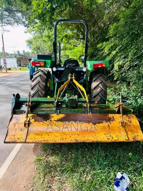 John-Deere 5047 2013 Tractor (Used)