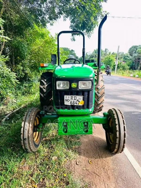 John-Deere 5047 2013 Tractor (Used)