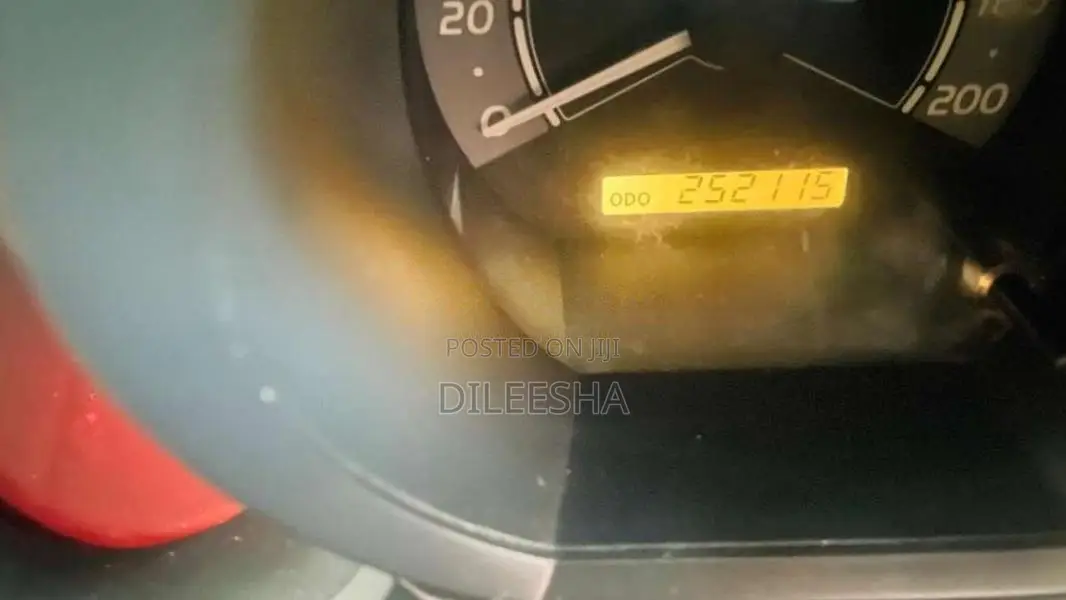 Toyota Hilux 2010 Pickup (Used)