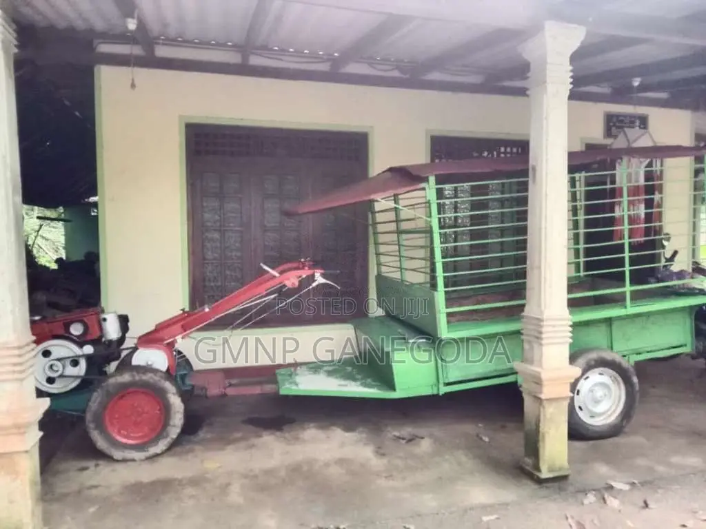 Kubota Tractor 1996 Tractor (Used)