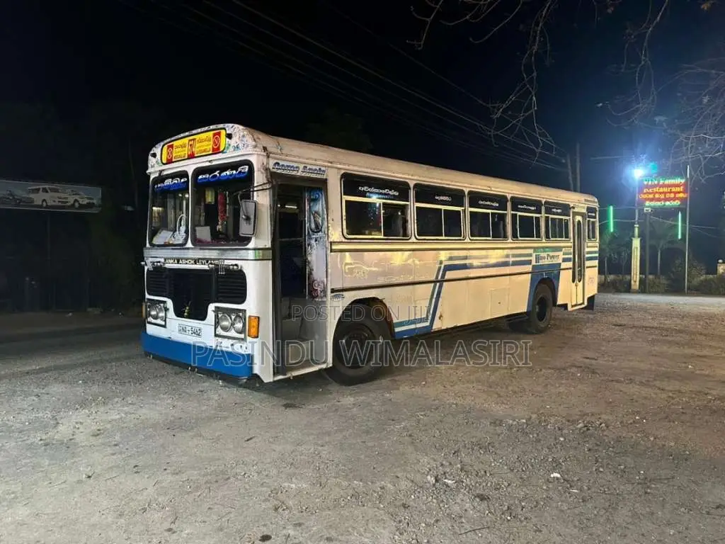 Ashok-Leyland Hino Power 2007 Bus (Used)