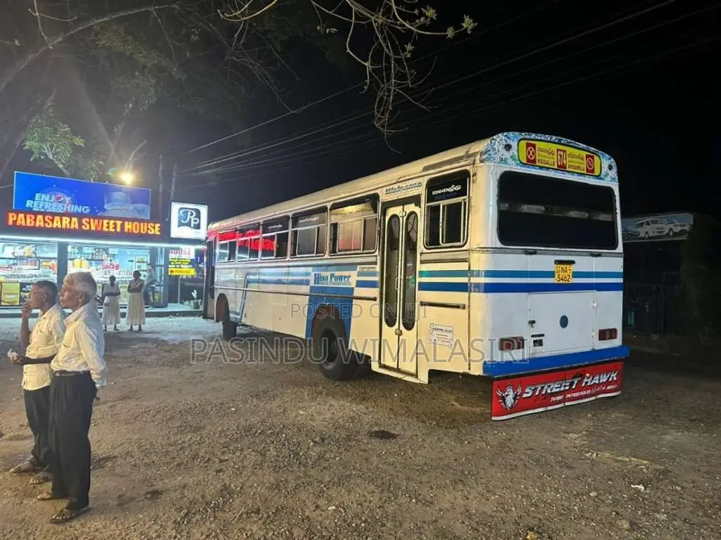 Ashok-Leyland Hino Power 2007 Bus (Used)