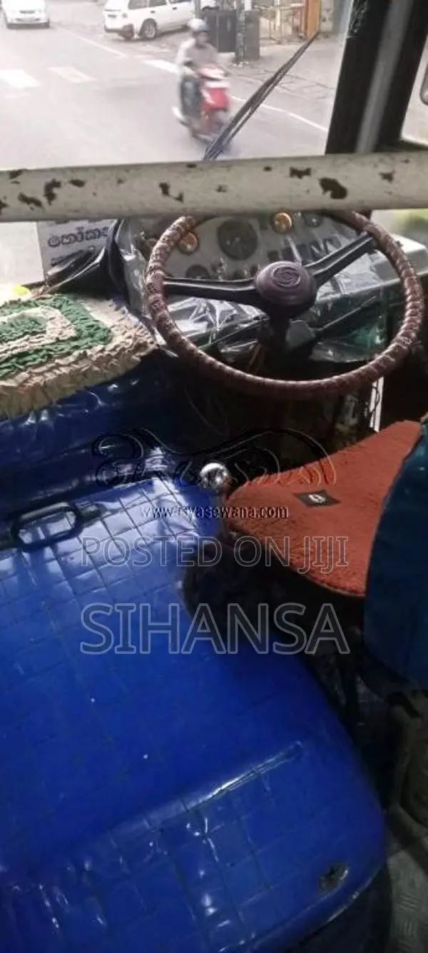 Ashok-Leyland Colombo Rider 2002 Bus (Used)