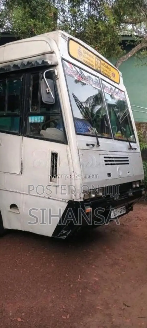 Ashok-Leyland Colombo Rider 2002 Bus (Used)