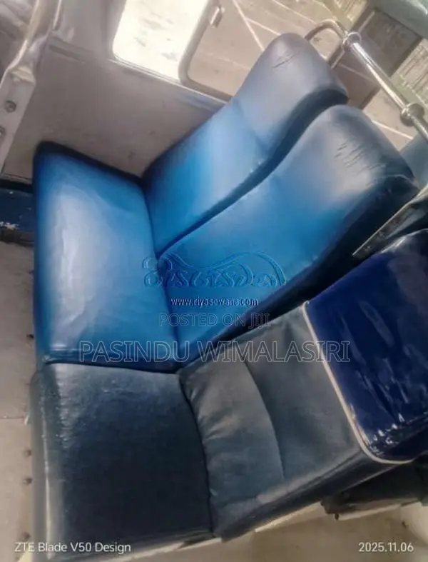 Ashok-Leyland Hino Power 2007 Bus (Used)