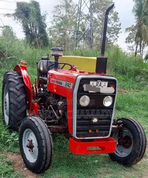 Massey-Ferguson 240 1995 Tractor (Used)
