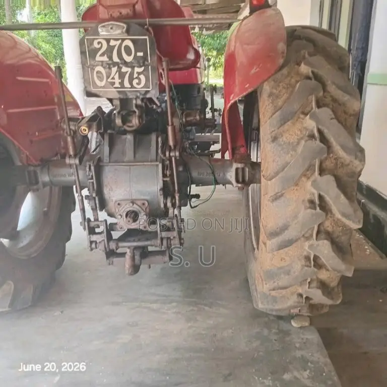 Massey-Ferguson MF135 1993 Tractor (Used)