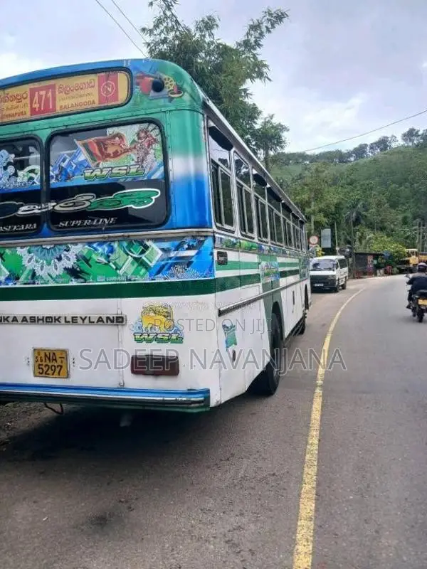Ashok-Leyland Hino Power 2007 Bus (Used)