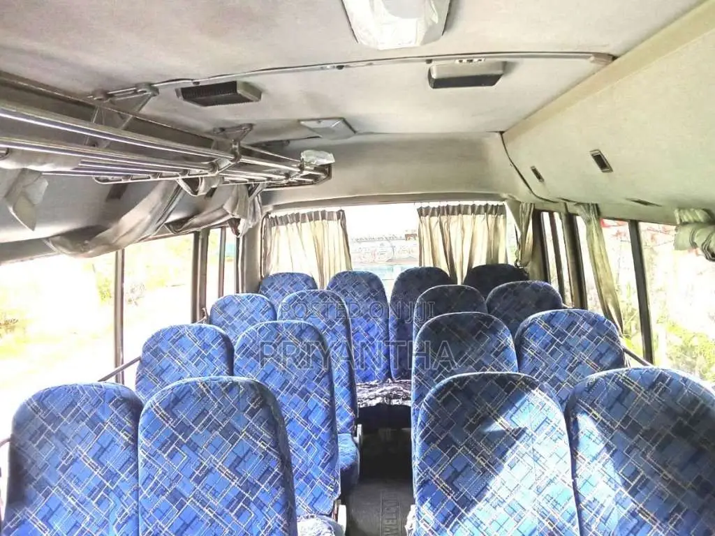 Mitsubishi Rosa 2005 Bus (Used)