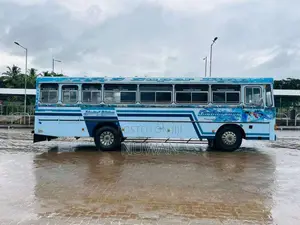 Ashok-Leyland Leyland 2006 Bus (Used)