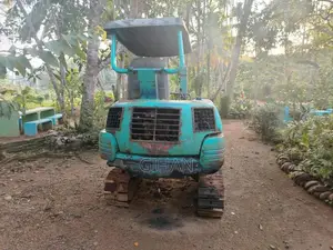 Komatsu Excavator 20-7 2001 Heavy-Duty (Used)