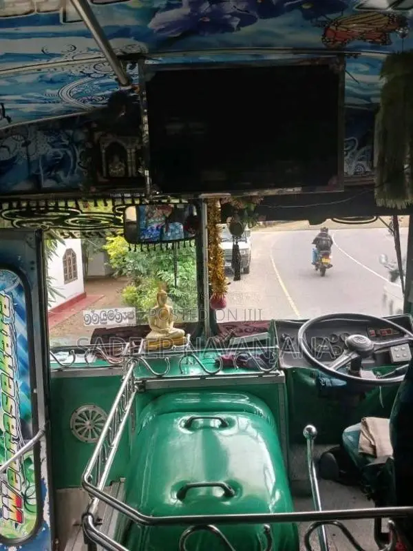Ashok-Leyland Hino Power 2007 Bus (Used)