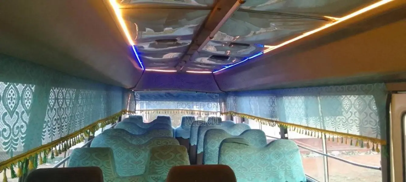 Mitsubishi Rosa 1990 Bus (Used)