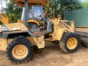 Komatsu WA 50A Wheel Loader 2012 Heavy-Duty (Used)