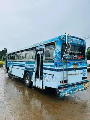 Ashok-Leyland Leyland 2006 Bus (Used)