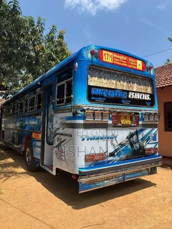 Ashok-Leyland Viking 2013 Bus (Used)
