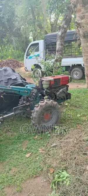 Kubota Loral 2008 Tractor (Used)