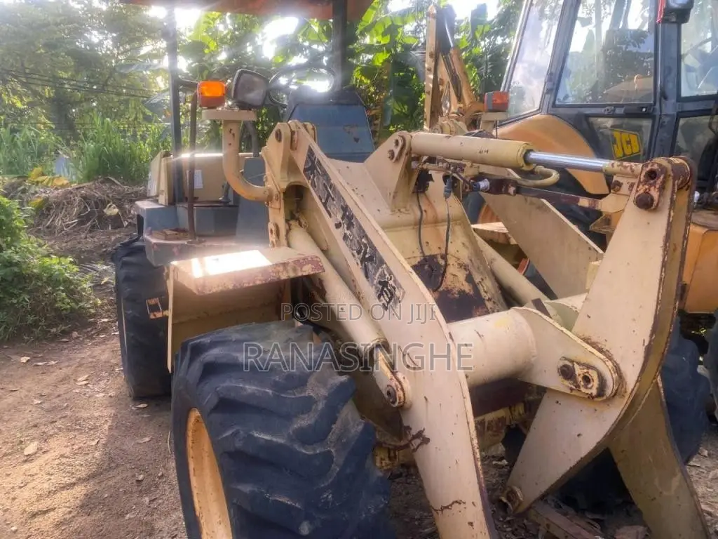 Komatsu WA 50A Wheel Loader 2012 Heavy-Duty (Used)
