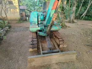 Komatsu Excavator 20-7 2001 Heavy-Duty (Used)