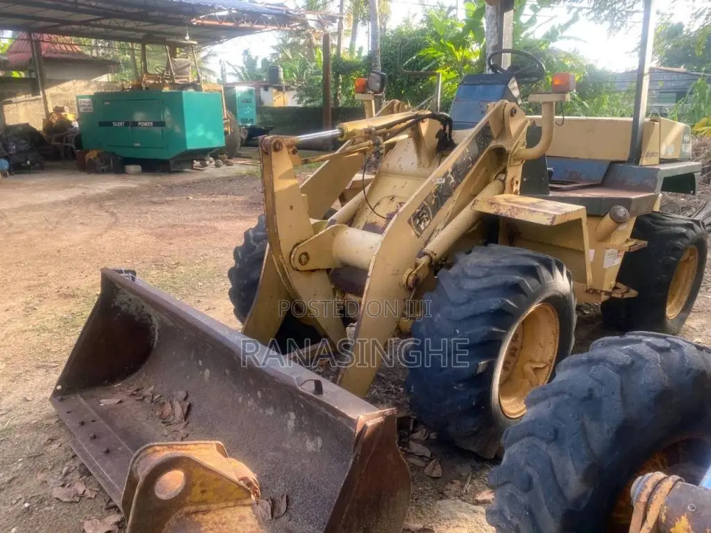 Komatsu WA 50A Wheel Loader 2012 Heavy-Duty (Used)