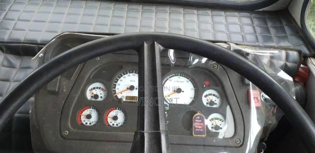 Ashok-Leyland Viking 2018 Bus (Used)