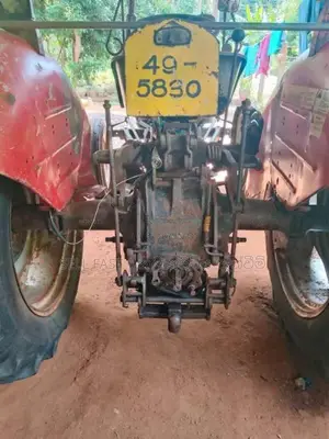 Massey-Ferguson 240 1991 Tractor (Used)