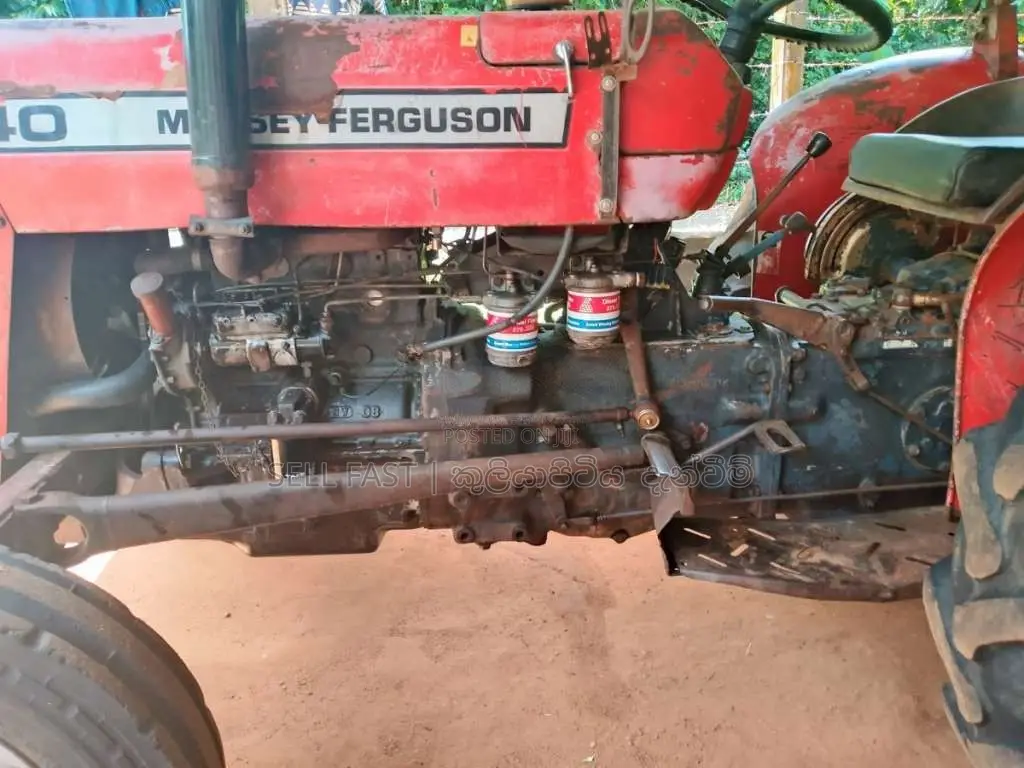 Massey-Ferguson 240 1991 Tractor (Used)