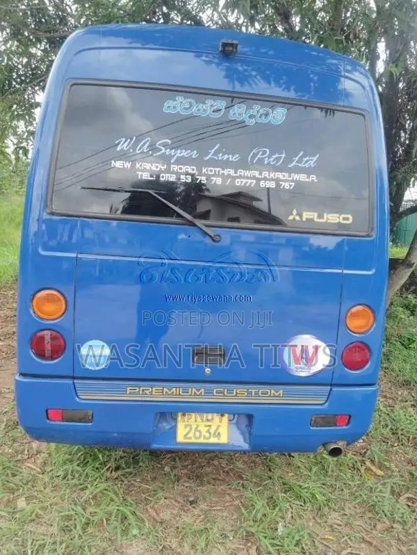Mitsubishi Rosa Custom 2013 Bus (Used)