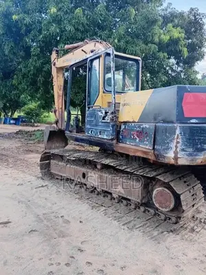 Komatsu 150 2010 Heavy-Duty (Used)