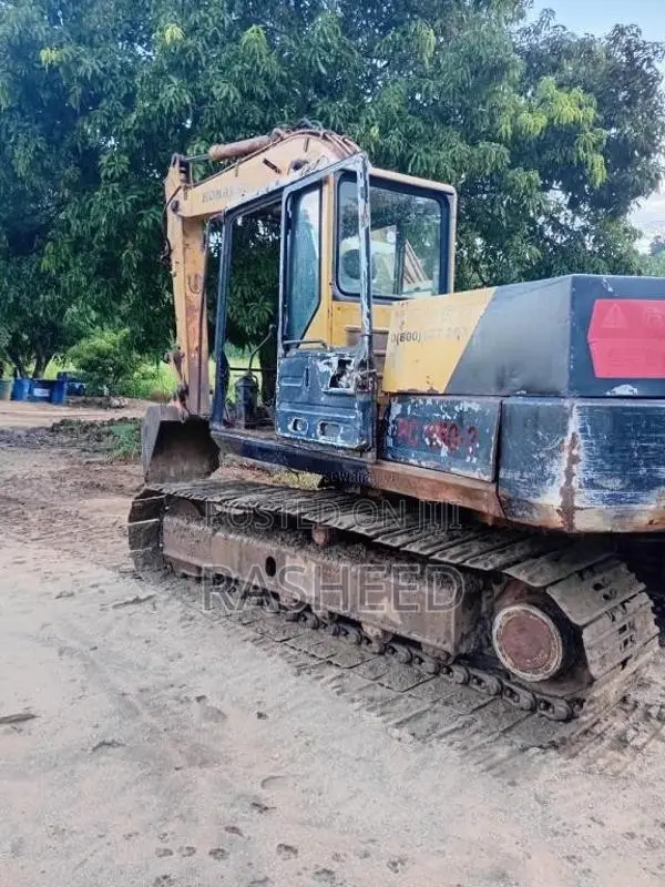 Komatsu 150 2010 Heavy-Duty (Used)