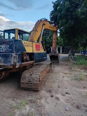 Komatsu 150 2010 Heavy-Duty (Used)