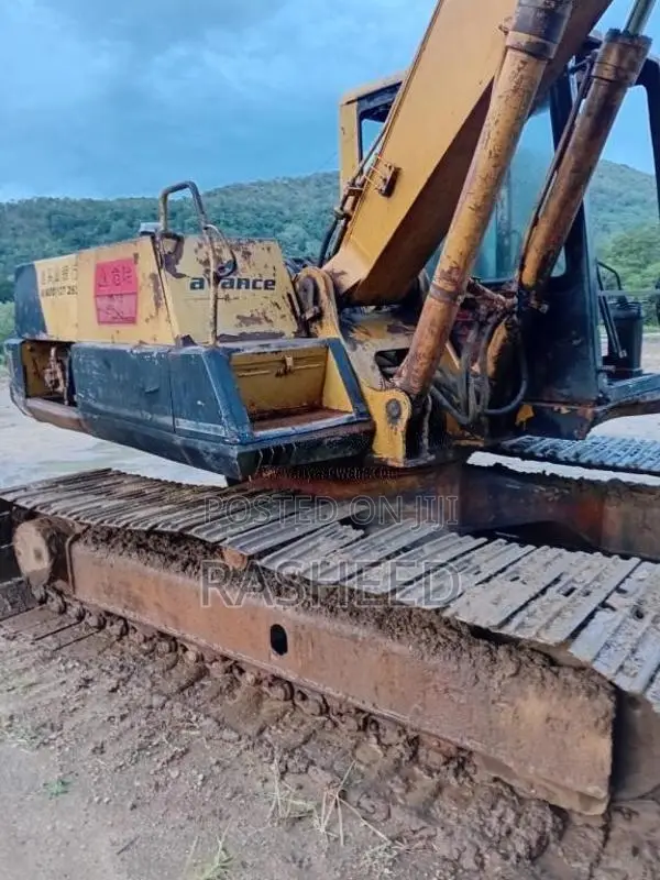 Komatsu 150 2010 Heavy-Duty (Used)