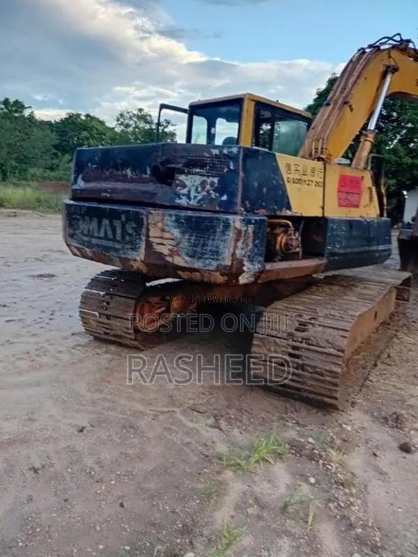 Komatsu 150 2010 Heavy-Duty (Used)