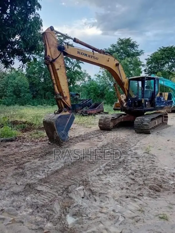 Komatsu 150 2010 Heavy-Duty (Used)