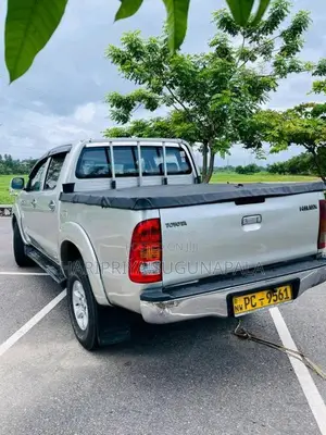 Toyota Hilux 2007 Pickup (Used)