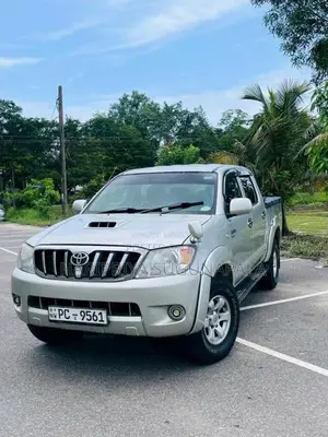 Toyota Hilux 2007 Pickup (Used)