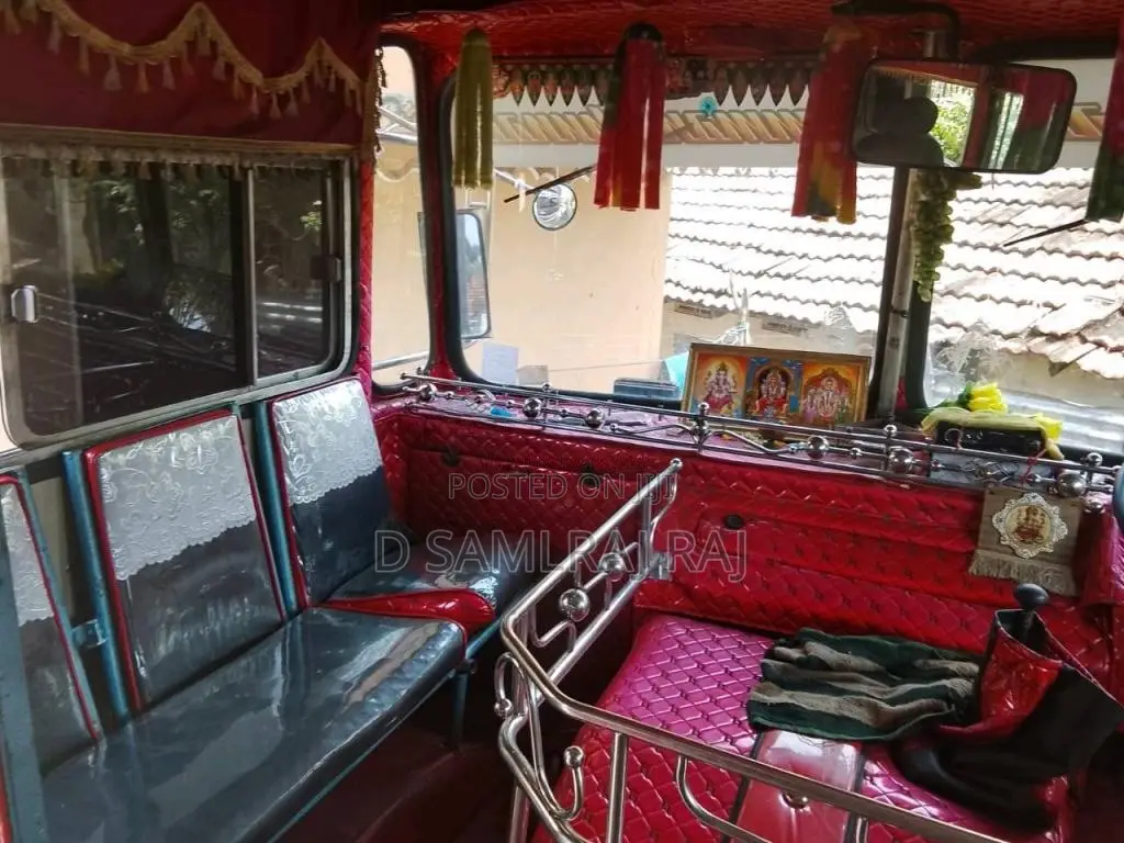 Tata Tata 2004 Bus (Used)