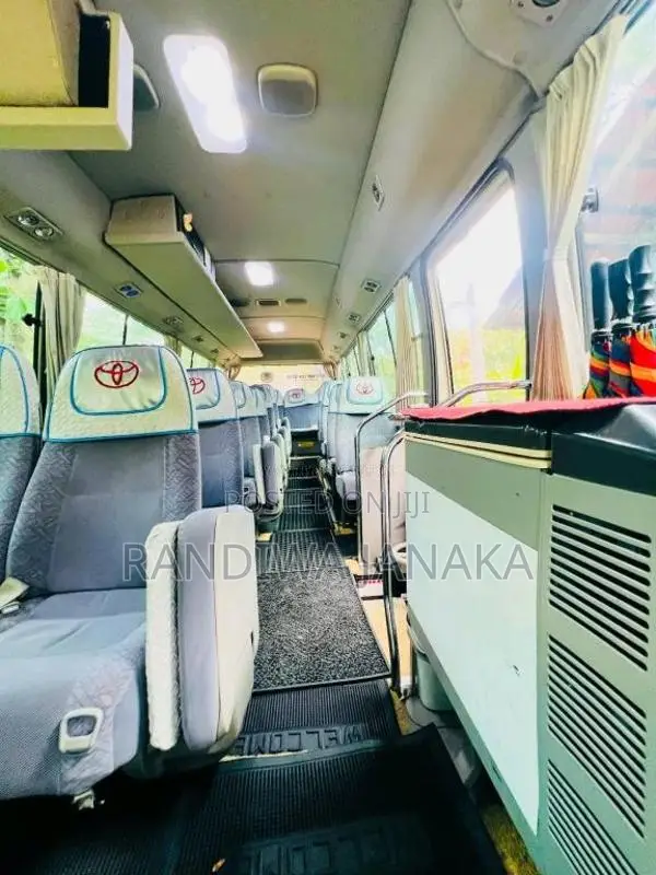 Toyota Coaster 2011 Bus (Used)
