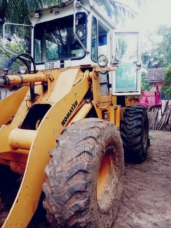 Komatsu Komatsu 2015 Heavy-Duty (Used)